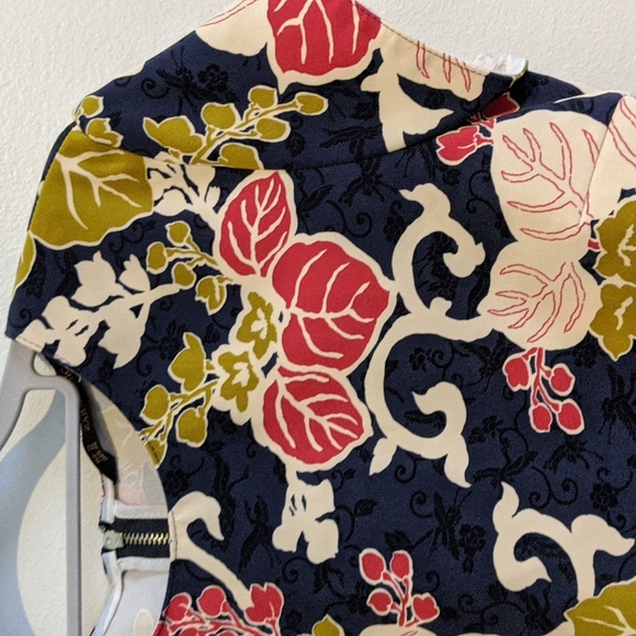 Zara Basic Women's Size M Floral Crop Top - Picture 2 of 4